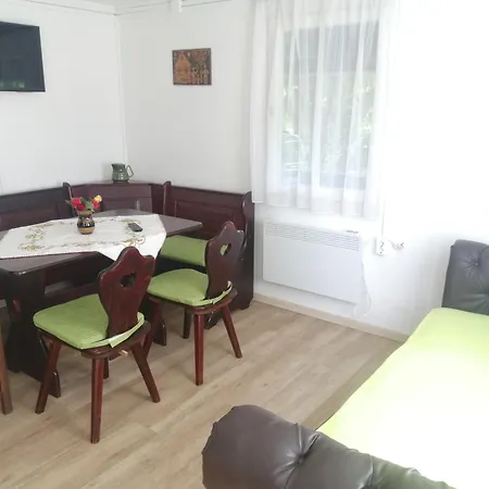 Ikerdió Faházikó Szarvas